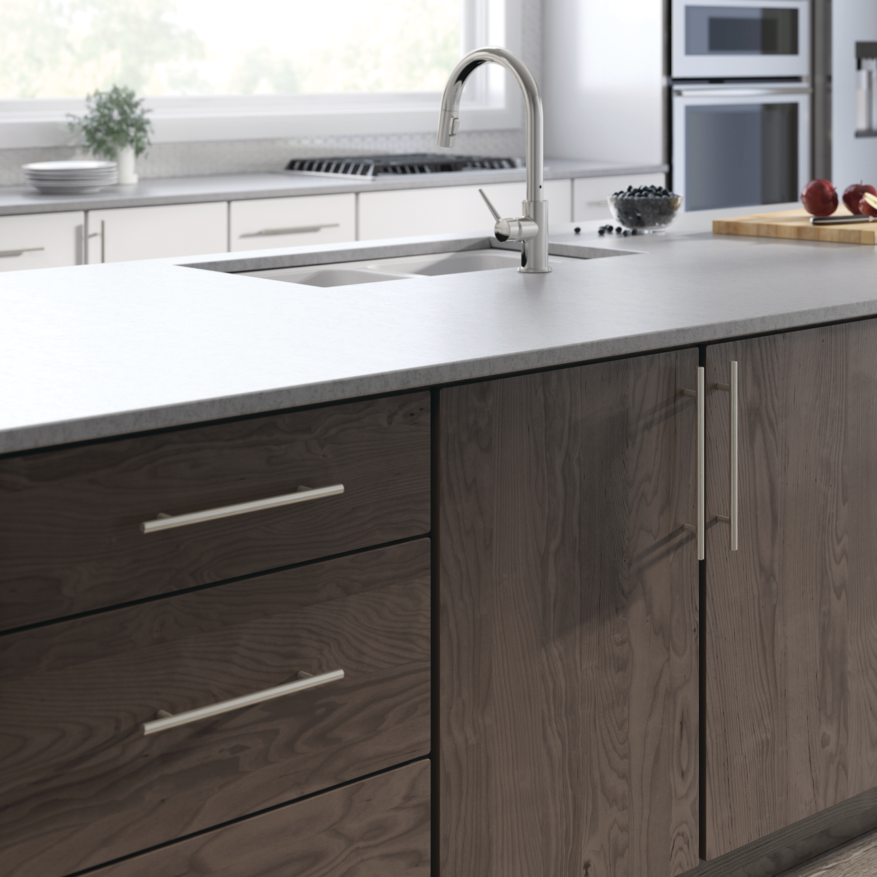 Stainless Steel / 7-9/16