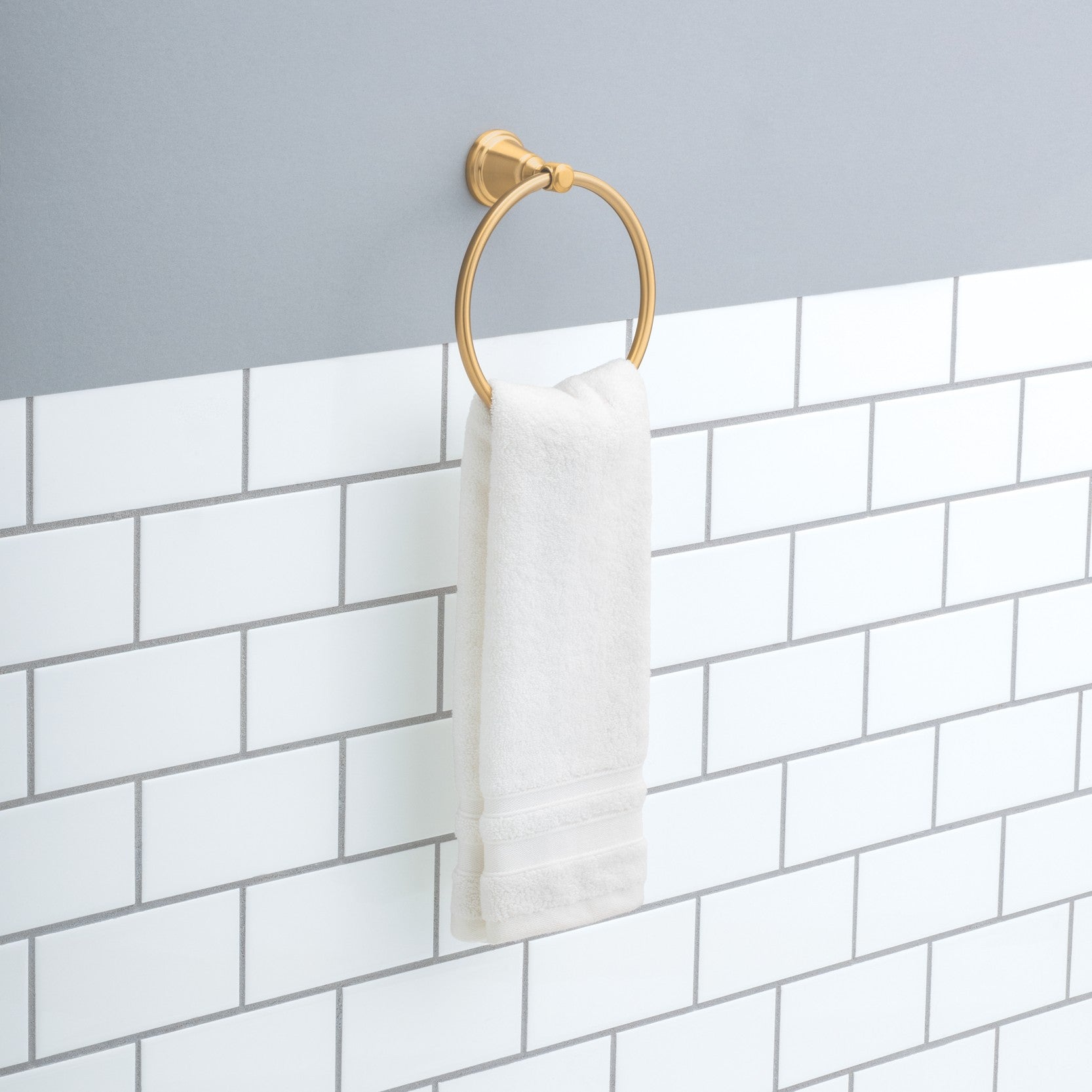 Delta Foundations Design Series Traditional Towel Ring