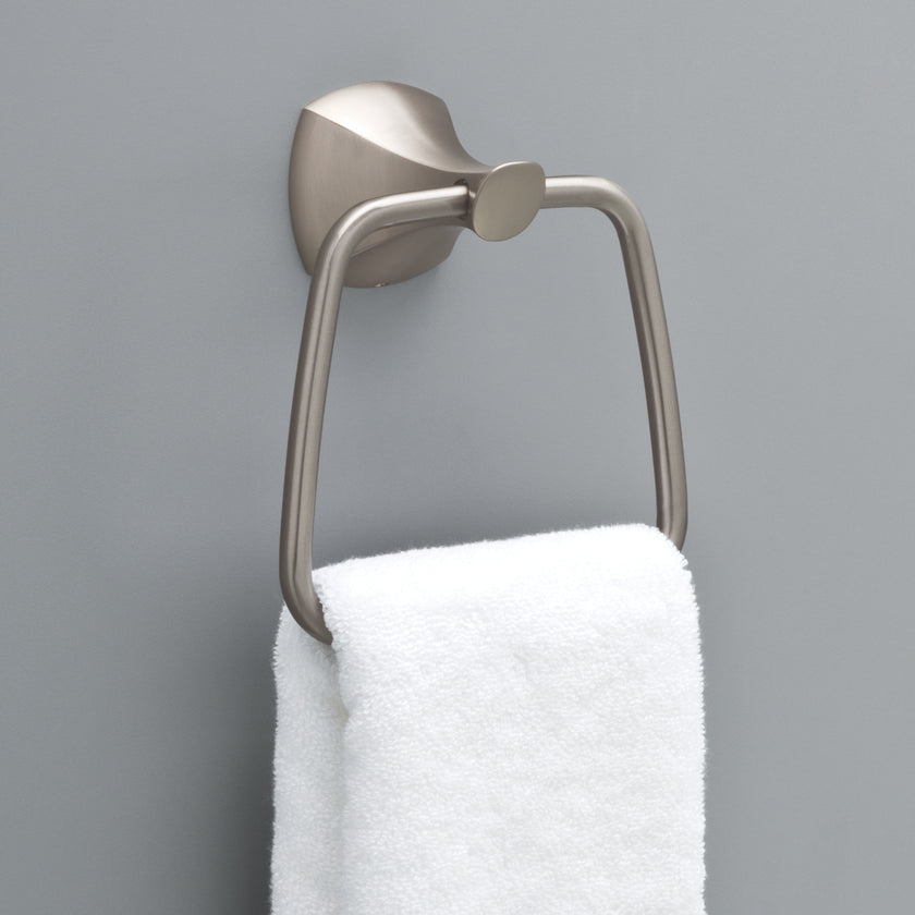 Delta Sandover 3 Piece Bath Accessory Kit